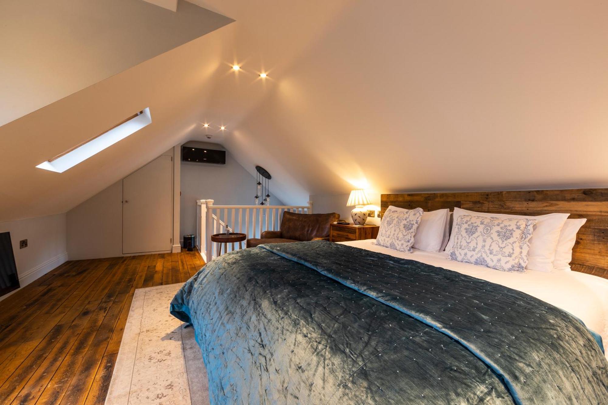 Eagle Mill Luxury Rooms Хънтингдън Стая снимка