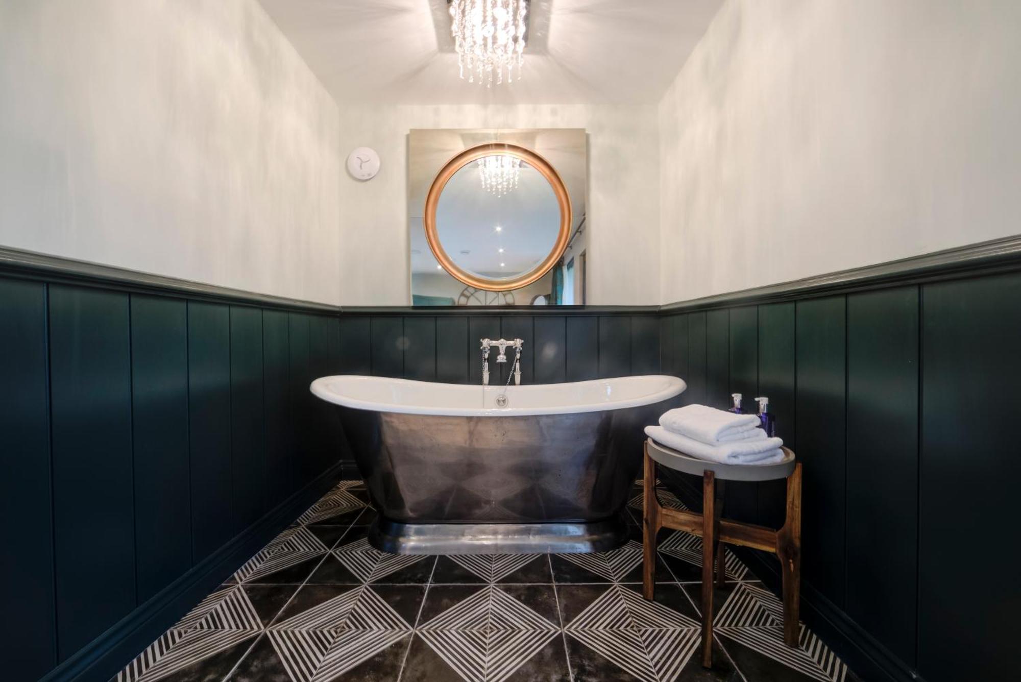 Eagle Mill Luxury Rooms Хънтингдън Стая снимка