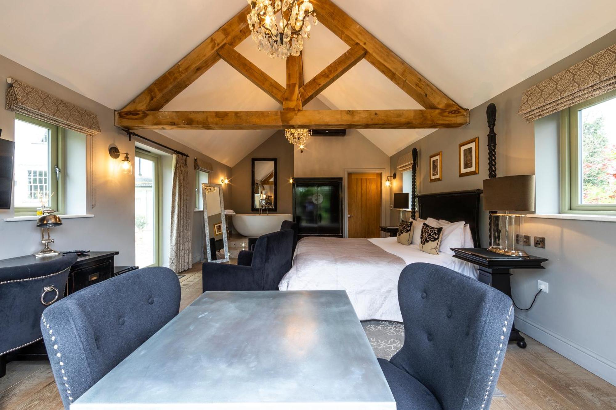 Eagle Mill Luxury Rooms Хънтингдън Стая снимка